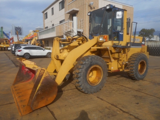 KOMATSU WA200-1 นำเข้าจากญี่ปุ่น โทร.090-986-2521 อ๊อบ
