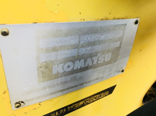 ขายรถตักล้อยาง KOMATSU WA250-3MC พร้อมใช้ เอกสารเล่มทะเบียน ขายรถตักล้อยาง KOMATSU WA250-3MC พร้อมใช้ เอกสารเล่มทะเบียน