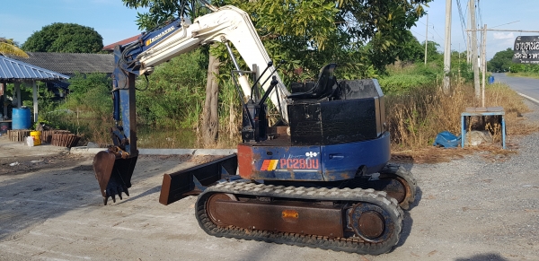 ขายด่วนรถแบคโฮKOMATSUโคมัสซูรุ่นยอดนิยมสวยๆPC28-6URเทียบเท่าPC30เครื่องโคมัสซู3D84เครื่องดีปั่มแรงรถนอกเพิ่งนำเข้ามาใหม่ยังไม่เคยใช้งานในเมืองไทยเลย