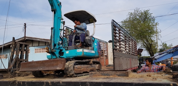 ขายด่วนรถแบคโฮมิสซูMX58เทียบเท่าPC60คอลโทลสั่นปั่มนิ้วเครื่อง4สูบดีปั่มแรงรถนอกเพิ่งนำเข้ามาใหม่ยังไม่เคยใช้งานในเมืองไทยเลย