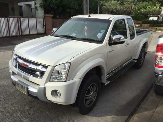 ยาง Bridgestone 245 70 16 ปี17 มี3ชุด ดอกเต็ม ไม่มีปะ เนื้อนิ่มๆ ใช้ยาว ราคาไม่แพง