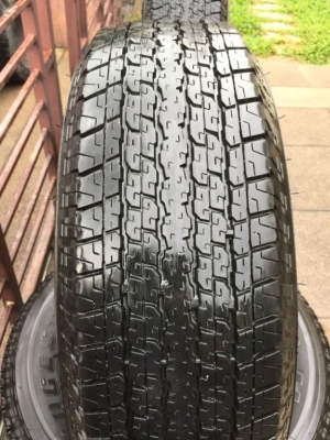 ยาง Bridgestone 245 70 16 ปี17 มี3ชุด ดอกเต็ม ไม่มีปะ เนื้อนิ่มๆ ใช้ยาว ราคาไม่แพง