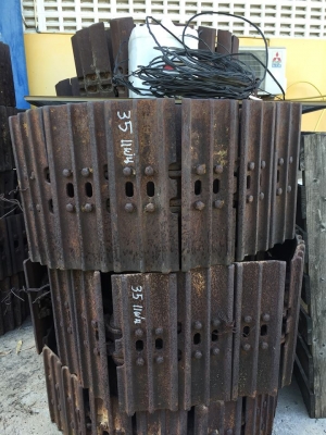 ขายโซ่พร้อมแผ่นเส้นละ20,000บาท,แผ่นสามเหลี่ยมเส้นละ 25,000 ขายโซ่พร้อมแผ่นเส้นละ20,000บาท,แผ่นสามเหลี่ยมเส้นละ 25,000