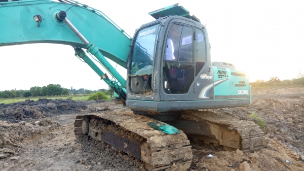 ขายๆๆๆๆ แบ็คโคร KOBELCO YN12 SUPPER ตามสภาพไฟฟ้าเต็ม 13,### ชม. เอกสารเล่มทะเบียน ราคา1,490,000บาท เงินสดคุยกันได้ โท&amp;ไอดไลน์ 084-3923995//099-0035892