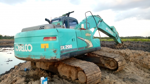 ขายๆๆๆๆ แบ็คโคร KOBELCO YN12 SUPPER ตามสภาพไฟฟ้าเต็ม 13,### ชม. เอกสารเล่มทะเบียน ราคา1,490,000บาท เงินสดคุยกันได้ โท&amp;ไอดไลน์ 084-3923995//099-0035892