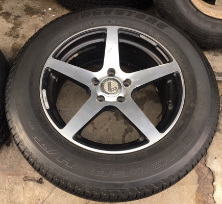 แม็ก Lenso ขอบ 17 พร้อมยาง Bridgestone 225-65-17