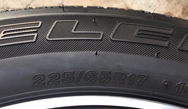 แม็ก Lenso ขอบ 17 พร้อมยาง Bridgestone 225-65-17