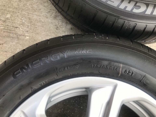 แม็กป้ายแดง Honda Brio Amaze พร้อมยางMichelin 175-65-14 ปี17