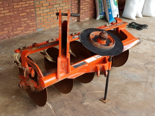 ตราช้าง 5x22นิ้วครับ