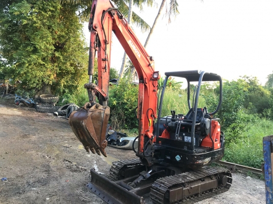 คูโบต้า 3ตัน สวยพร้อมใช้ ระบบเต็ม