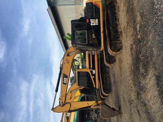 Cat 312 เก่านอก ใบอินวอย เครื่องเดิม ปั้มเดิม สภาพพร้อมใช้งาน แอร์เย็น ช่วงล่างใหม่  สนใจติดต่อได้ที่ 0802719535 คุณเบียร์