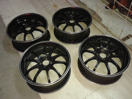 ล้อแม็กเป็นชุด กิโลละ100 บาท