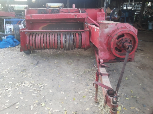 ขายตามสภาพเครื่องอัดฟางจอนเลเบอร์ใช้งานได้เลย