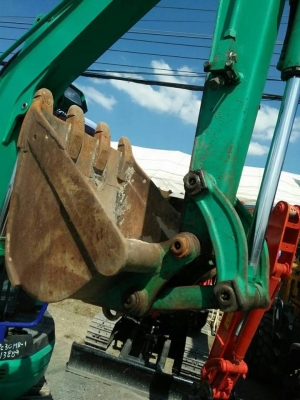ขายรถขุด KOMATSU PC30 MR-1 ขายรถขุด KOMATSU PC30 MR-1