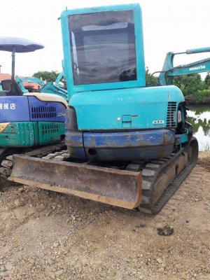 ขายKUBOTA K-040  เก่าญี่ปุ่นแท้  สภาพสวย เครื่องปั๊มดี  เดิมๆๆ  ลองระบบกันได้ทุกวัน  โทร  089-3818694  ดวงนภา