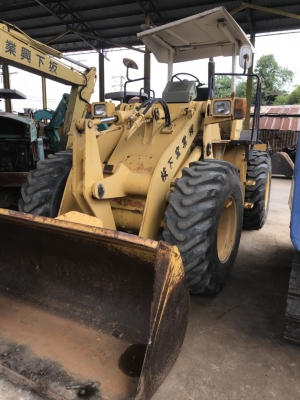 Komatsu WA100-1มือสองนำเข้าจากญี่ปุ่น ยางสวย ยังไม่ผ่านการใช้งานในไทย สนใจติดต่อ0813553478 Komatsu WA100-1มือสองนำเข้าจากญี่ปุ่น ยางสวย ยังไม่ผ่านการใช้งานในไทย สนใจติดต่อ0813553478