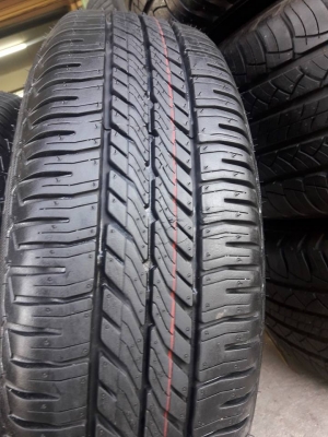 ขายล้อแม็กป้ายแดง honda jazz 15"  พร้อมยางปี17 สนใจติดต่อร้าน ก.เจริญการยางครับ 081-3747940