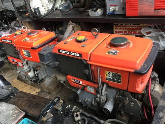 ขายเครื่อง KUBOTA 2 ตัวราคา 50000 บาท (แยกได้นะคะ)