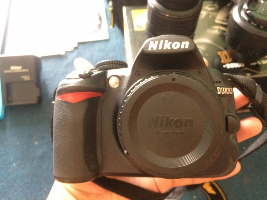 ส่งต่อครับ nikon D3100 อุปกรณ์ดังภาพ สภาพมือ 1 ดูภาพทักมาครับ
