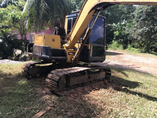 Komatsu pc60-5 เครื่องดี ปั้มดี แอร์มี รถพร้อมใช้งาน ราคาต่อรองได้ ติดต่อ 0872976734