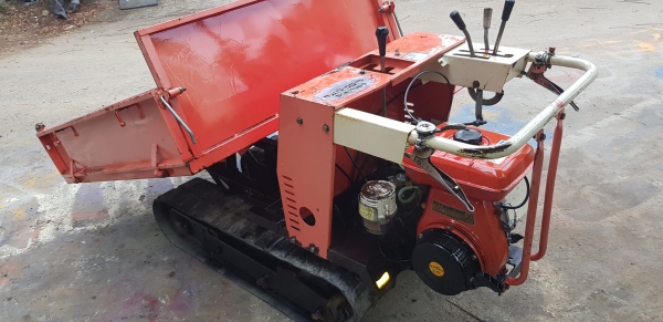 รถแทรคยางการเกษตร ยกดั้มด้วยให้ดรอลิค พร้อมใช้งาน รหัสสินค้า H1 - 5 รถแทรคยางการเกษตร ยกดั้มด้วยให้ดรอลิค พร้อมใช้งาน รหัสสินค้า H1 - 5