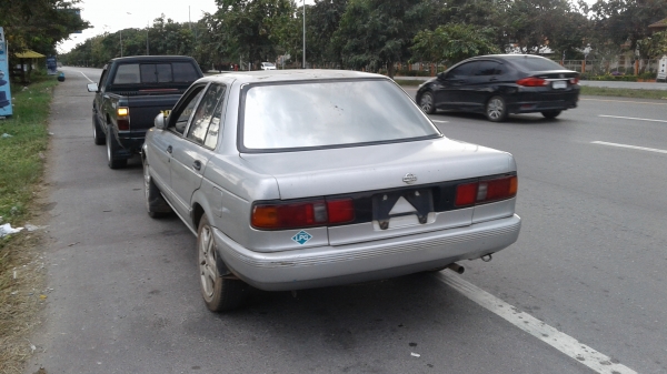 แยกขายเป็นอะไหล่ b13