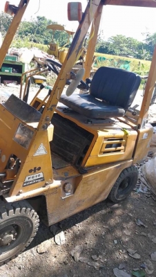65,000บ.โทร 083-2000058 LINE ID: line832923 รถโฟล์คลิฟท์ยกของยี่ห้อ KOMATSU ขนาด 1.5 ตัน ยกสูง 4 ม. 