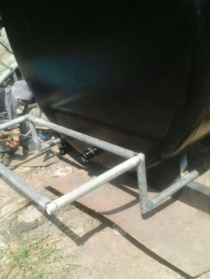 ถังน้ำมันพร้อมตู้จ่าย อยากได้แบบไหนเพิ่มเติม โทรสอบถามได้นะครับ ถังติดรถ วางพื้นก็มีครับ