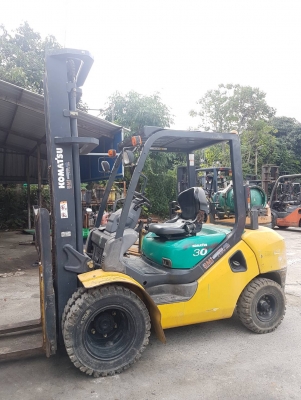 รถยก 3.0 ตัน แก๊ส+เบนซิน เสายกสูง 6.0 เมตร รถยก 3.0 ตัน แก๊ส+เบนซิน เสายกสูง 6.0 เมตร