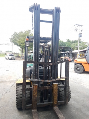 รถยก 3.0 ตัน แก๊ส+เบนซิน เสายกสูง 6.0 เมตร รถยก 3.0 ตัน แก๊ส+เบนซิน เสายกสูง 6.0 เมตร