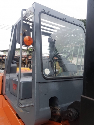 รถยก 5.0 ตัน เสายกสูง 4.0 เมตร งาเลื่อนซ้าย-ขวาอิสระ รถยก 5.0 ตัน เสายกสูง 4.0 เมตร งาเลื่อนซ้าย-ขวาอิสระ