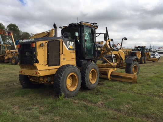 รถเกรด CAT  140M #B9M0xxxx (รถอยู่อเมริกา) รถปี 2009 ชั่วโมงทำงาน 10,112ชม.