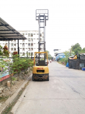 ขายรถยกโฟร์คลิฟท์ยี่ห้อTCM 2.5ตัน ดีเซล เสาสูง5เมตร ขายรถยกโฟร์คลิฟท์ยี่ห้อTCM 2.5ตัน ดีเซล เสาสูง5เมตร