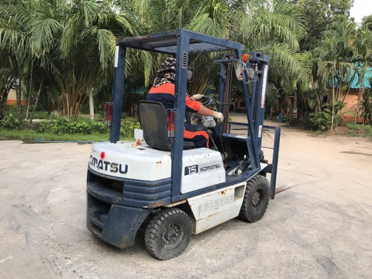 ขายFORKLIFT KOMATSU FG15-15(1.5ตัน) สวยเดิมจากญี่ปุ่น ยังไม่เคยใช้ในไทย 115,000เท่านั้น!!