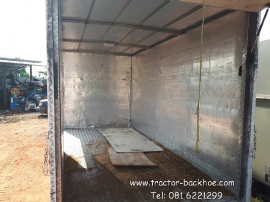 ขาย ตู้สำหรับติดรถบรรทุก 6 ล้อ ทำตู้ออฟฟิต เคลื่อนที่ โครงสร้างกุอะลูมิเนียม ตีนไก่ ผนังด้านข้างเป็นอะลูมิเนียม น้ำหนักเบา