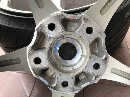 ล้อเเท้ KR 19กว้าง10นิ้วอ๊อฟ45ทั้ง4วงสีเดิมๆจากญี่ปุ่นยางติดมาใช้ไม่ได้เเล้ว ล้อเเท้ KR 19กว้าง10นิ้วอ๊อฟ45ทั้ง4วงสีเดิมๆจากญี่ปุ่นยางติดมาใช้ไม่ได้เเล้ว