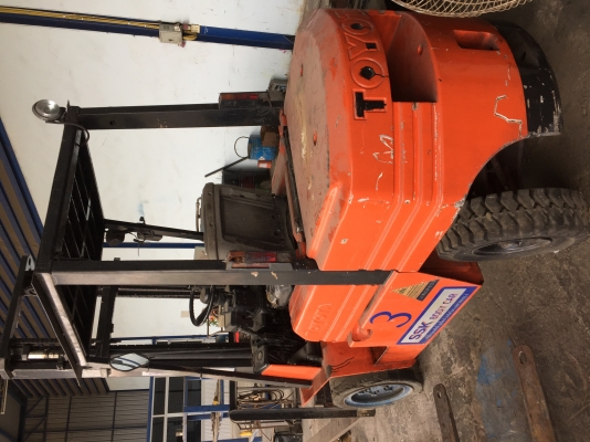 ขายโฟคลิฟโตโยต้า3ตันสภาพสวย. ดีเซล 0877477672น