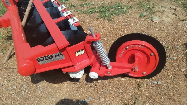 L4708DT สวยจัด ใบมีดคานล่างใหม่+ยางใหม่ 4 เส้น+ผานพรวน CMT 6x24"สีเดิมโรงงานเล่มทะเบียนพร้อมโอน