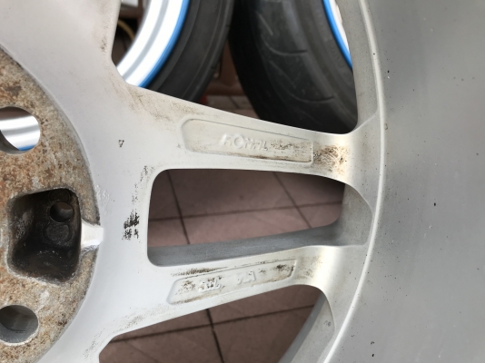 ล้อแท้ AC 17กว้าง8นิ้วอ๊อฟ43ทั้ง4วงสีเดิมๆยุ่นไม่มีซ่อมหรือเก็บงานใดๆทั้งสิ้นยางติดมาใช้ไม่ได้เเล้วนะครับ ล้อแท้ AC 17กว้าง8นิ้วอ๊อฟ43ทั้ง4วงสีเดิมๆยุ่นไม่มีซ่อมหรือเก็บงานใดๆทั้งสิ้นยางติดมาใช้ไม่ได้เเล้วนะครับ