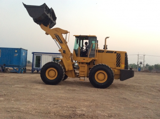 จำหน่าย!!!รถตักล้อยาง LOVOL รุ่น FL956F-II นำเข้าจากต่างประเทศ สภาพสวย ไม่เคยใช้งานในไทยมาก่อน