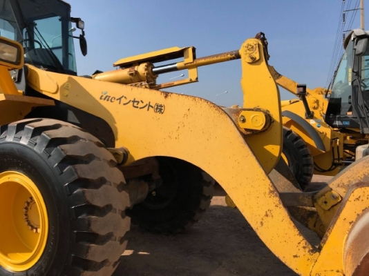 ขายรถตักล้อยาง KOMATSU WA320-5 แขนยาวพิเศษ รถนอกนำเข้าเองจากญี่ปุ่น สภาพสวยพร้อมใช้งาน มีVDOการทำงานครับ