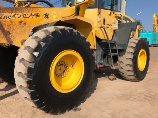 ขายรถตักล้อยาง KOMATSU WA320-5 แขนยาวพิเศษ รถนอกนำเข้าเองจากญี่ปุ่น สภาพสวยพร้อมใช้งาน มีVDOการทำงานครับ