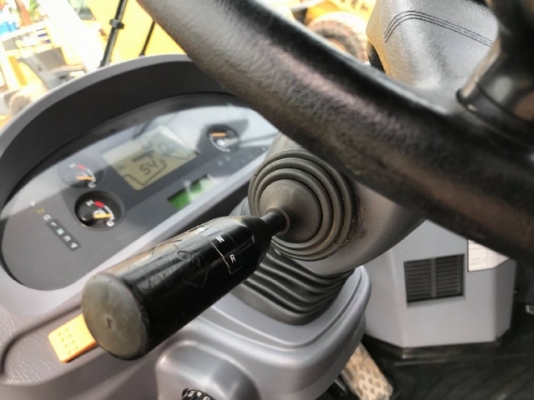 ขายรถตักล้อยาง KOMATSU WA320-5 แขนยาวพิเศษ รถนอกนำเข้าเองจากญี่ปุ่น สภาพสวยพร้อมใช้งาน มีVDOการทำงานครับ