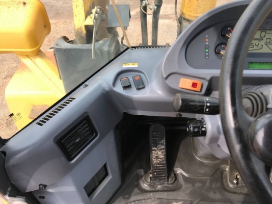 ขายรถตักล้อยาง KOMATSU WA320-5 แขนยาวพิเศษ รถนอกนำเข้าเองจากญี่ปุ่น สภาพสวยพร้อมใช้งาน มีVDOการทำงานครับ