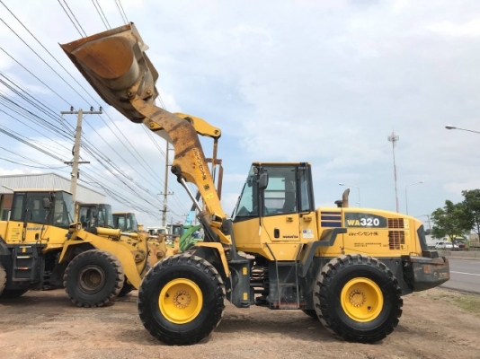 ขายรถตักล้อยาง KOMATSU WA320-5 แขนยาวพิเศษ รถนอกนำเข้าเองจากญี่ปุ่น สภาพสวยพร้อมใช้งาน มีVDOการทำงานครับ