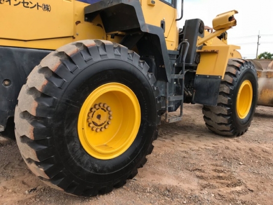 ขายรถตักล้อยาง KOMATSU WA320-5 แขนยาวพิเศษ รถนอกนำเข้าเองจากญี่ปุ่น สภาพสวยพร้อมใช้งาน มีVDOการทำงานครับ