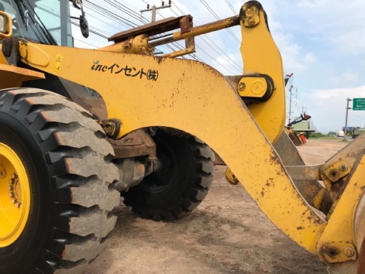 ขายรถตักล้อยาง KOMATSU WA320-5 แขนยาวพิเศษ รถนอกนำเข้าเองจากญี่ปุ่น สภาพสวยพร้อมใช้งาน มีVDOการทำงานครับ