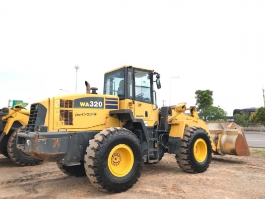 ขายรถตักล้อยาง KOMATSU WA320-5 แขนยาวพิเศษ รถนอกนำเข้าเองจากญี่ปุ่น สภาพสวยพร้อมใช้งาน มีVDOการทำงานครับ