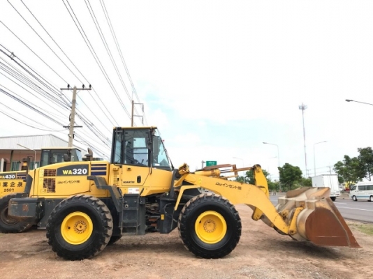 ขายรถตักล้อยาง KOMATSU WA320-5 แขนยาวพิเศษ รถนอกนำเข้าเองจากญี่ปุ่น สภาพสวยพร้อมใช้งาน มีVDOการทำงานครับ