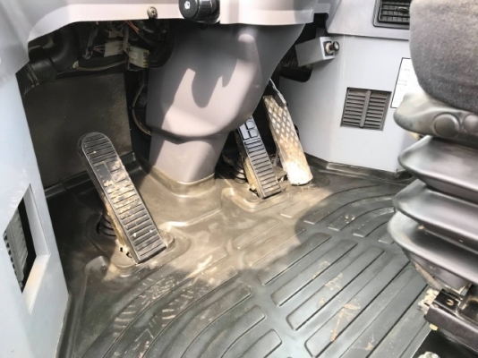 ขายรถตักล้อยาง KOMATSU WA320-5 แขนยาวพิเศษ รถนอกนำเข้าเองจากญี่ปุ่น สภาพสวยพร้อมใช้งาน มีVDOการทำงานครับ